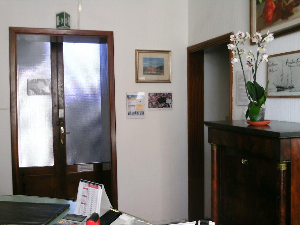 Cavour Livorno